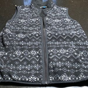 Karen Scott sport size L 100 % polyester very warm black and white with …